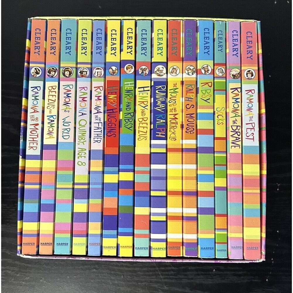 Lot 14 The World of Beverly Cleary Collection Box Set Books
